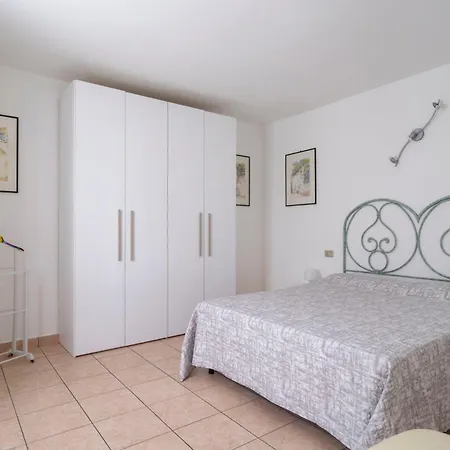 La Dolce - 500m Da Centro Apartament